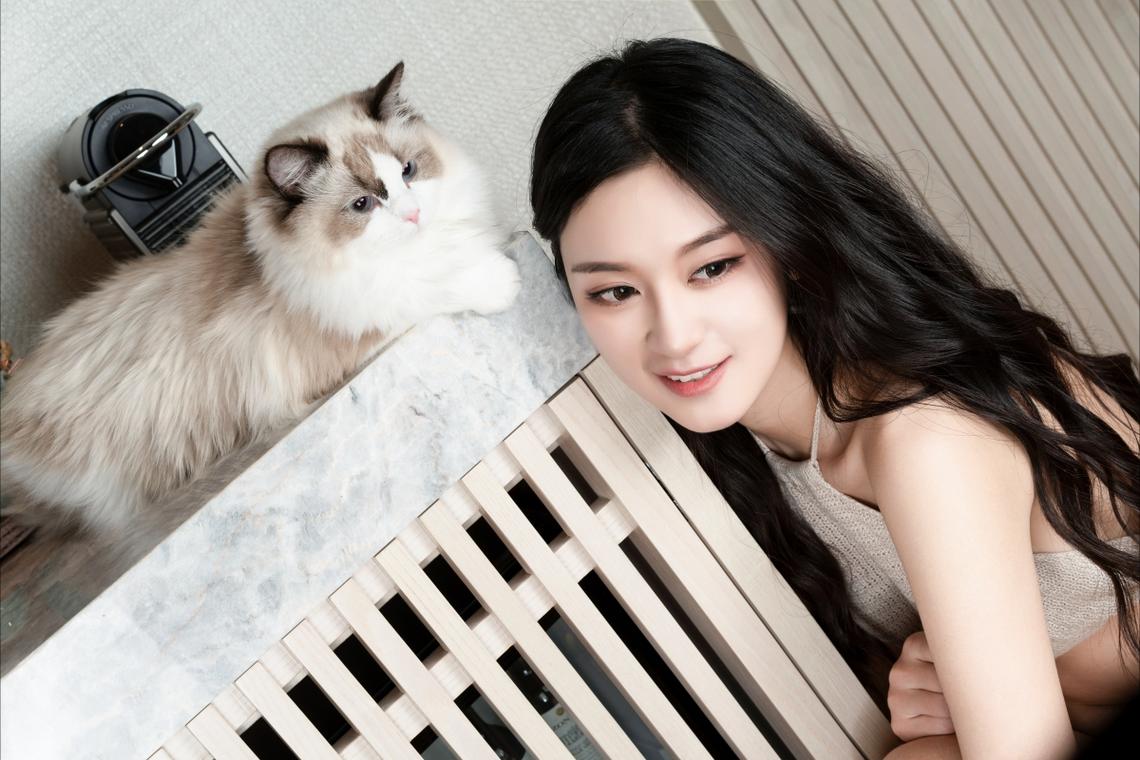 西宁机场回应摆渡车滞留事件：有航班准备滑行 不能组织旅客下车